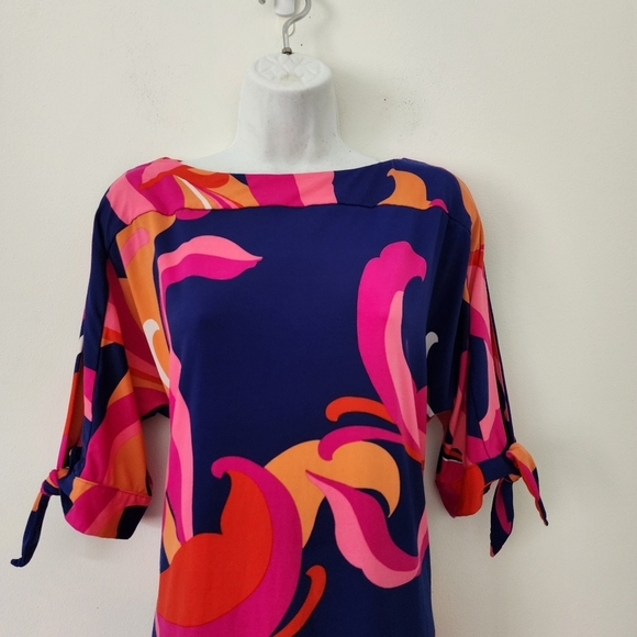 Trina Turk Vinet Short Shift Mini Tunic Dress Scrolling Slit Sleeve Knit Sz L - Picture 3 of 15